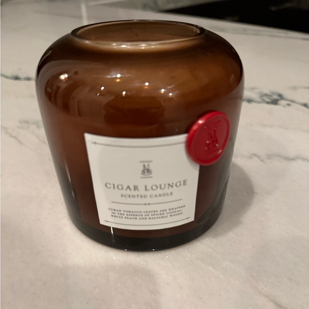 Ninety Six Cigar Lounge Candle - Rich Brown